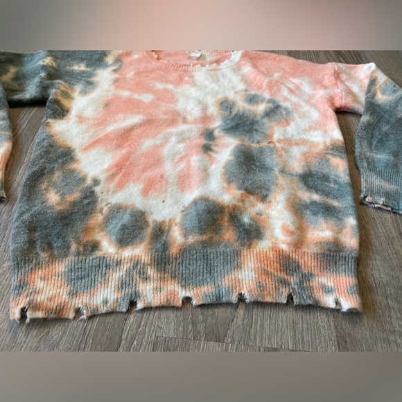 12 PM Buckle Brand Small Tie Dye Women’s Distressed Pullover Sweater - Picture 2 of 5